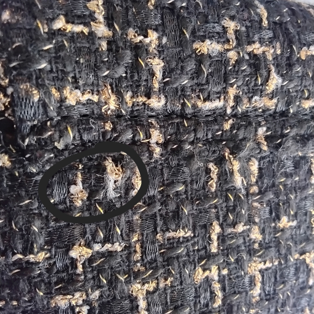NWT Badgley Mischka Black & Gold Textured Messenger Bag - Picture 8 of 8